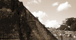 1716-Pyramid Steps